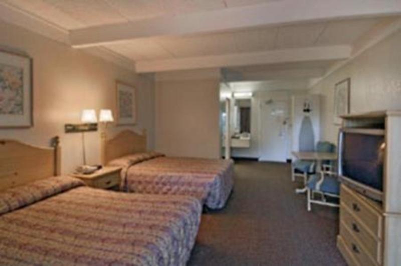 Super 8 By Wyndham Macon Ga Hotel Buitenkant foto